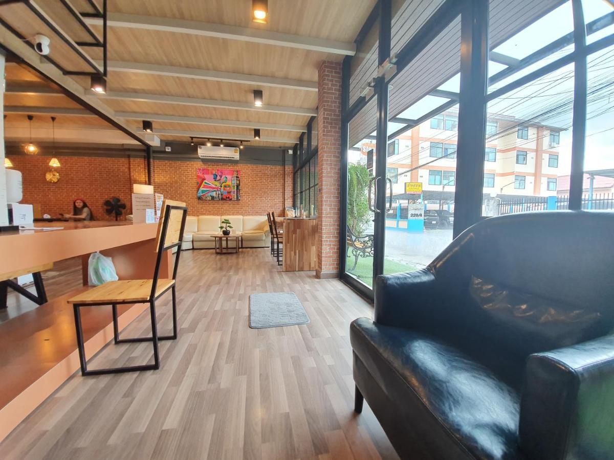 Sleep Airport Chiang Mai Bed & Breakfast Chiang Mai